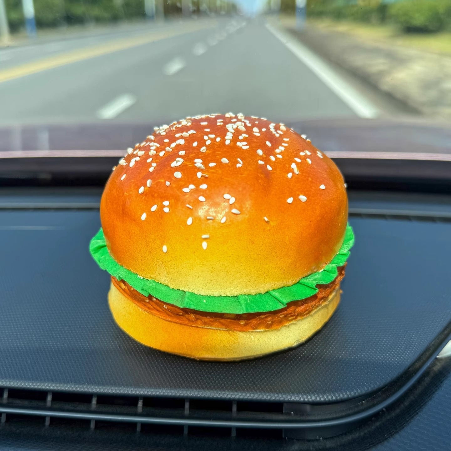 Decorazione della coda dell'auto Simulazione creativa Hamburger Moto elettrica Interno Bagagliaio Tetto Esterno Personalizzato_voghion.com