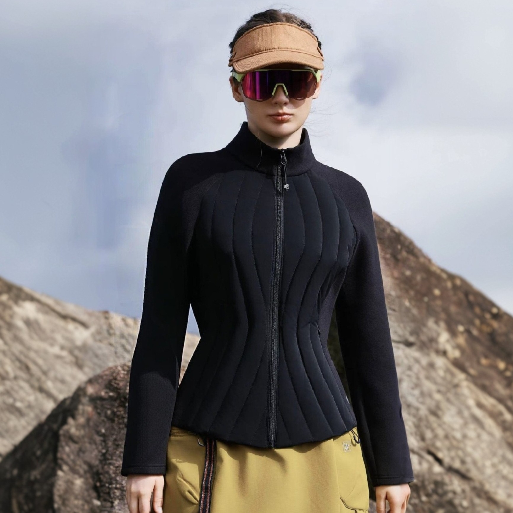 ChicShe White Duck Lightweight Stand Collar Women Outdoor Skiing Slim Fit Warm Women's Down Jacket For Inner And Outer Wear_voghion.com