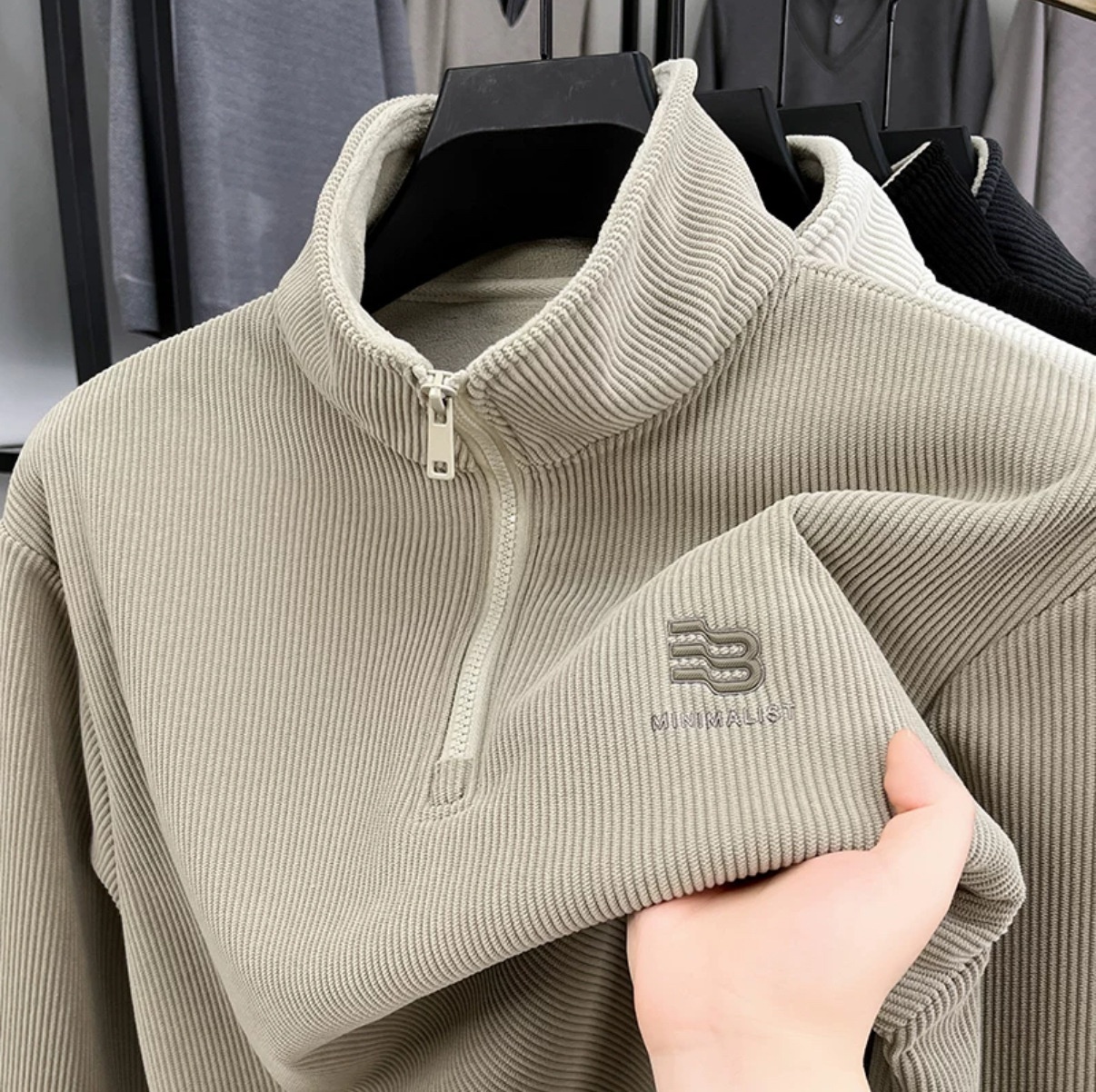 boy Boy Boy 2025 Neues Herren-Langarmshirt mit halbem Reißverschluss, sandfarbenem Kragen und Sweashir-Oberteil, warm gefüttert, für Frühling und Herbst_voghion.com