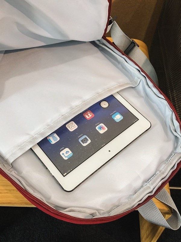 ActiveGo Outdoor Hiking Mountaineering Men's Lightweight Casual Travel Large Capacity Sports Trendy Brand Backpack Student School_voghion.com