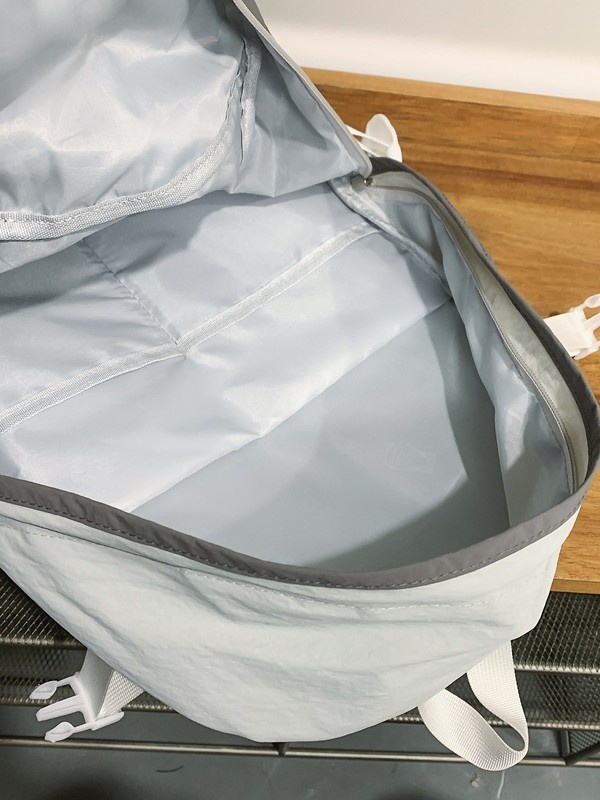 ActiveGo Outdoor Sports Men's Large Capacity Travel Backpack Hiking Mountaineering Bag Junior High School College Student_voghion.com