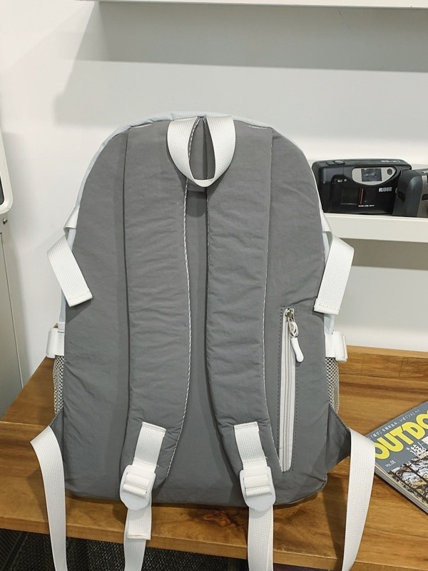 ActiveGo Outdoor Sports Men's Large Capacity Travel Backpack Hiking Mountaineering Bag Junior High School College Student_voghion.com