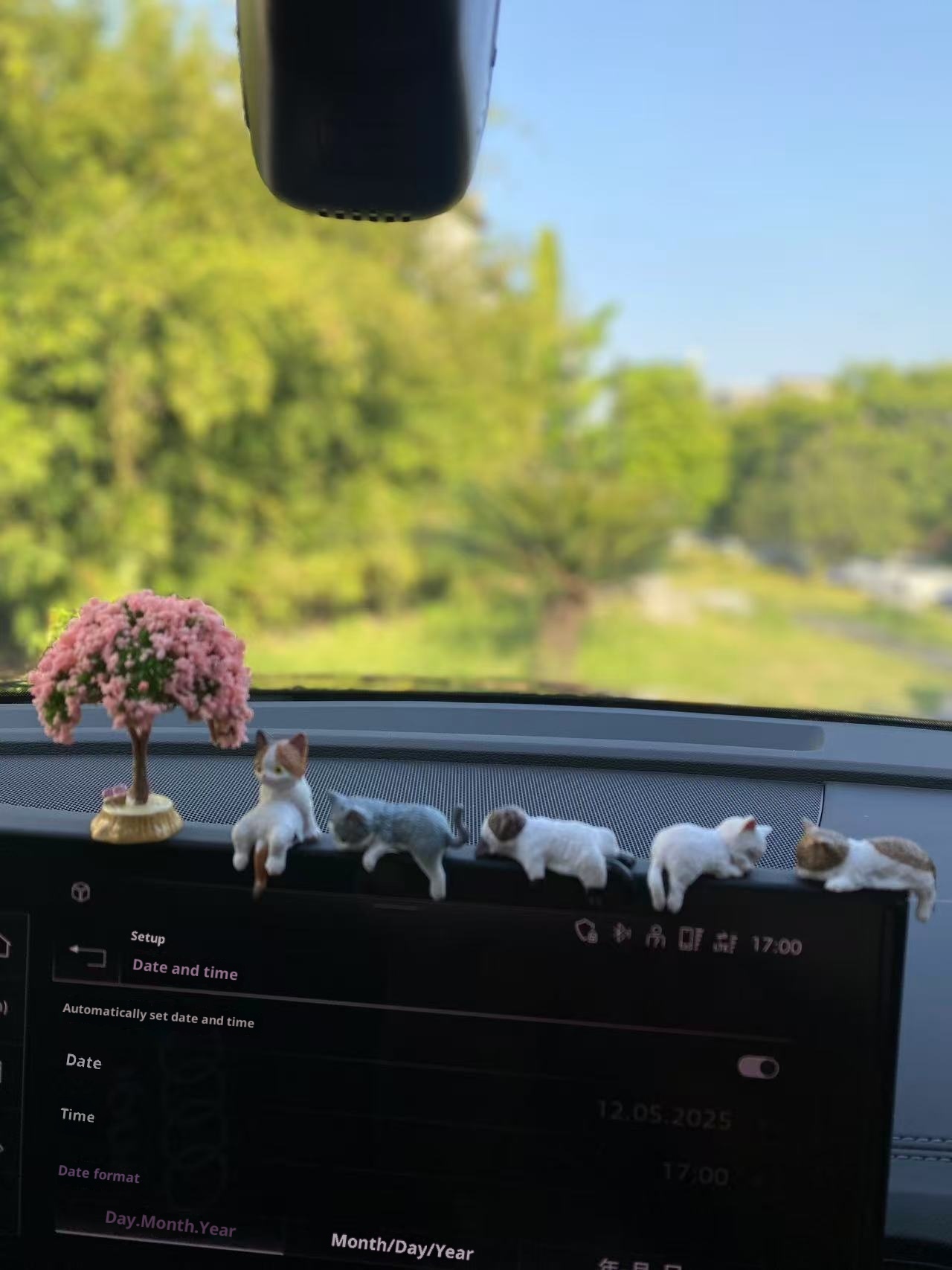 Niedliche Katzenornament-Kreation, trendige Armaturenbrettdekoration für den Autoinnenraum_voghion.com