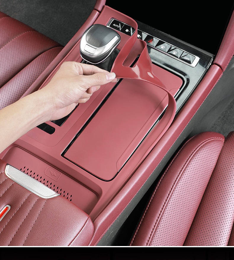 23-25 Models Hongqi H5 Central Control Panel Silicone Pad H6 Static Cling Anti-Slip Shock Absorption Car_voghion.com