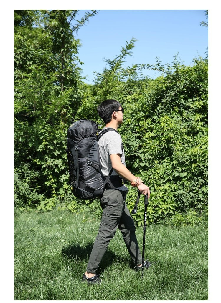 Sac à dos ActiveGo Outdoor Mountaineering pour hommes et femmes, grande capacité, léger et imperméable, idéal pour la randonnée et les voyages._voghion.com