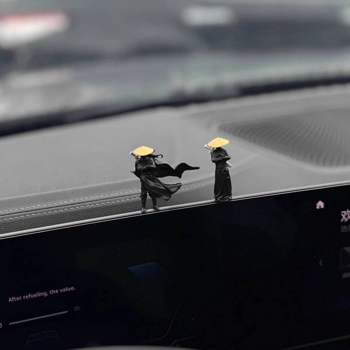 Decorazione per interni "Wulin Swordsman" Celebrità di Internet maschile 5 nuovi accessori per console centrale per auto_voghion.com