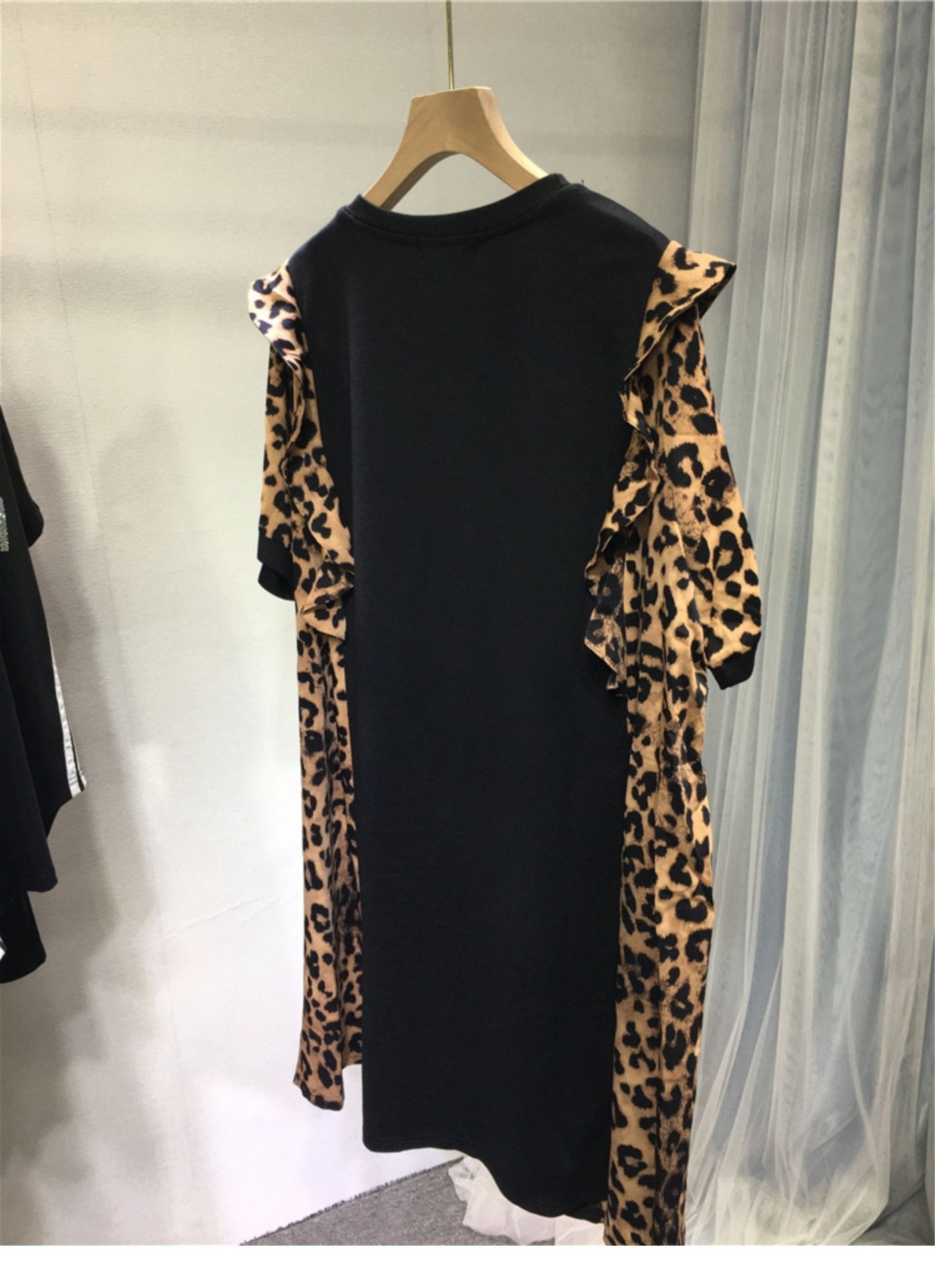ChicShe Plus Size 1.0-150kg Summer Rhinestone Leopard Print Ruffle Bear Short Sleeve Mid-Length Dress For Women_voghion.com