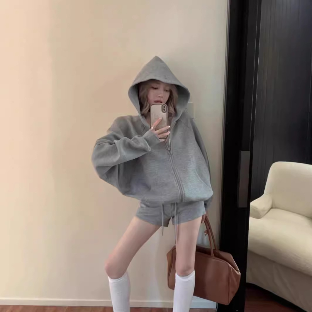 001 Casual Sports Lazy Hooded Loose Sweatshirt Jacket For Women Autumn Drawstring Straight Shorts Gray Two-Piece Set_voghion.com