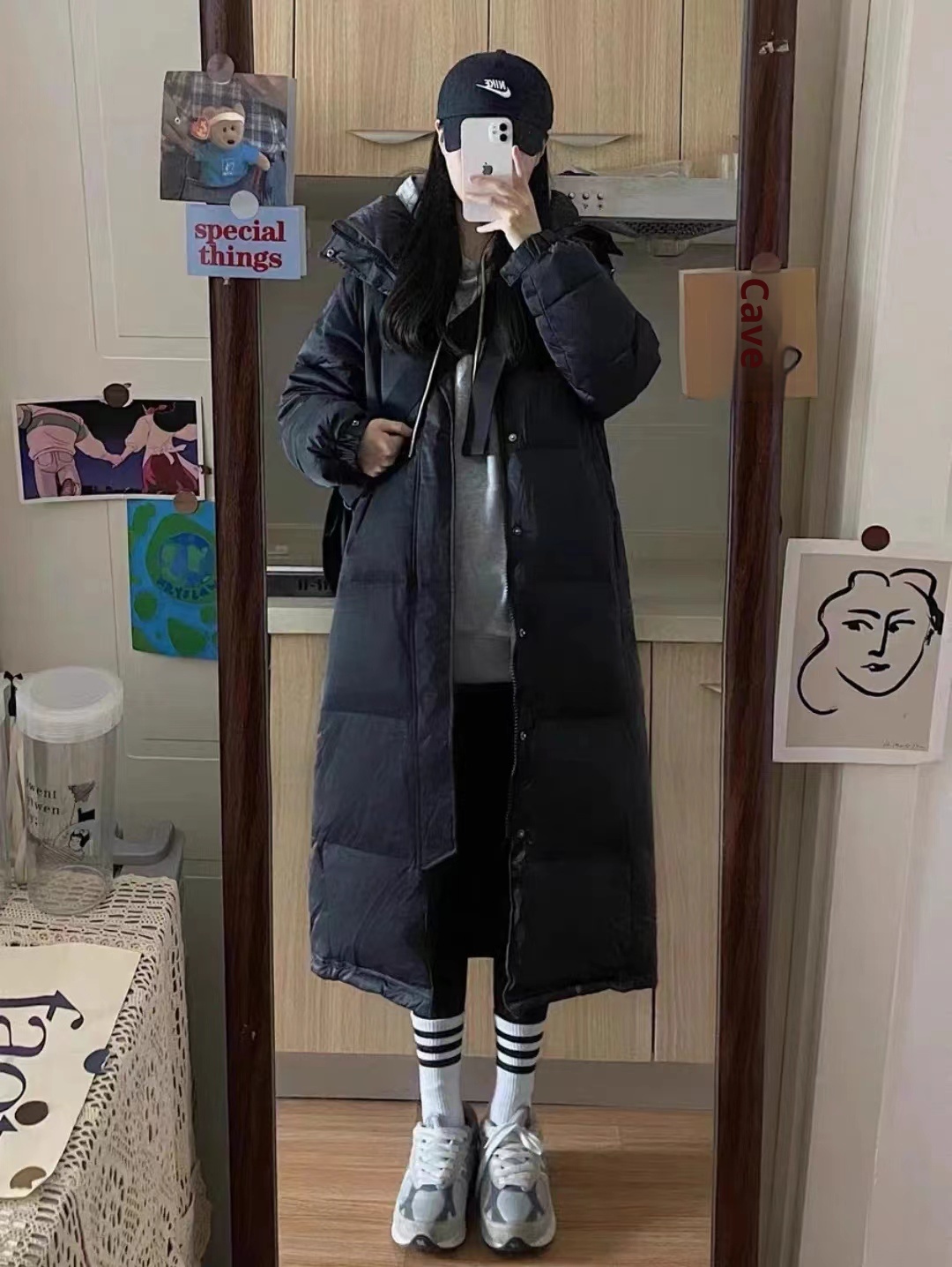 Doudoune ChicShe Zhongxi noire pour femme, extra longue, au-dessus du genou, épaisse, coupe ample, capuche amovible, nouveau modèle 2024._voghion.com