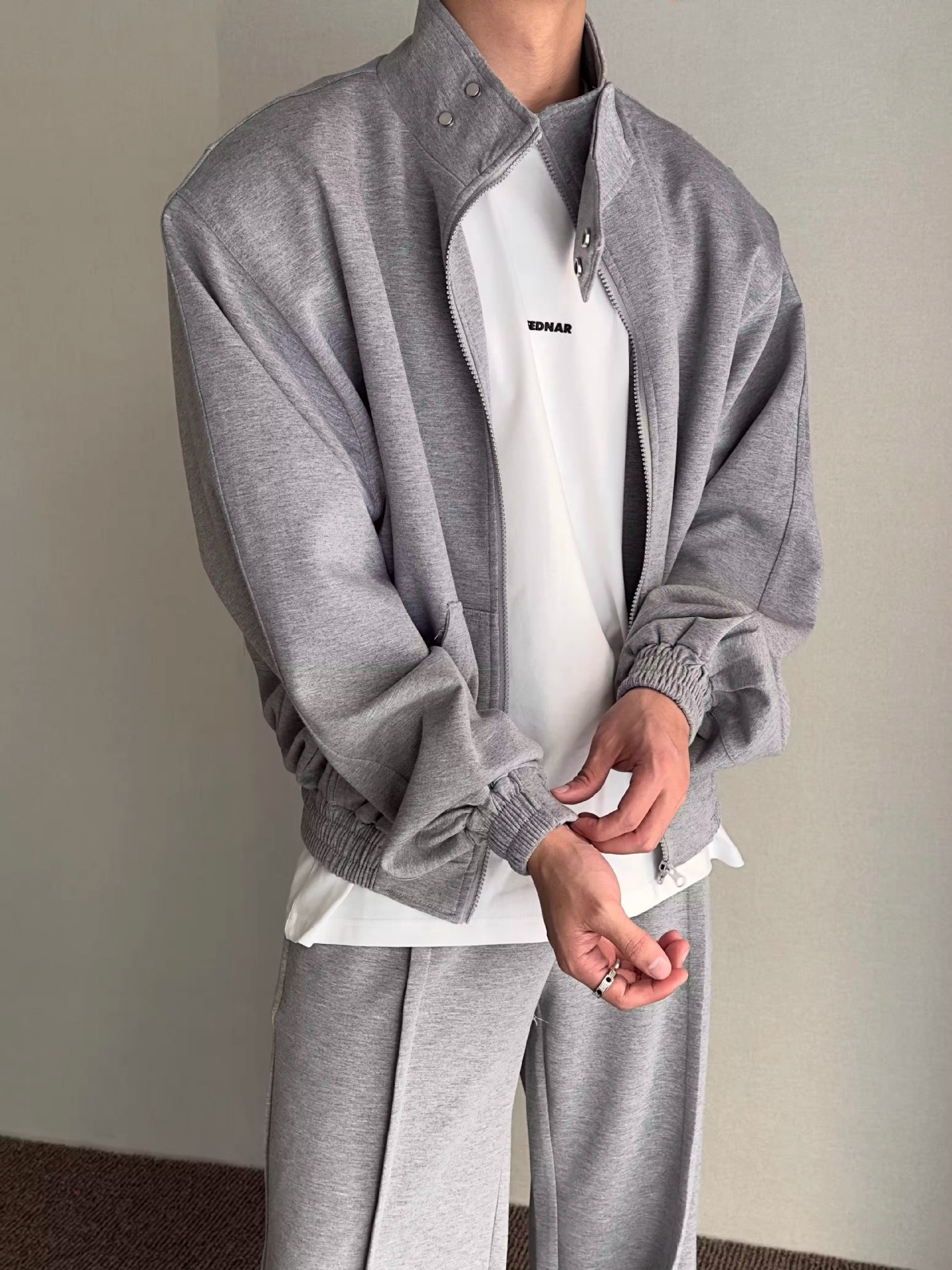 001 Felpa con collo alto, imbottita, stile casual, ampia, stile coreano, 2024, autunno, due pezzi, sportiva, tinta unita, alla moda_voghion.com