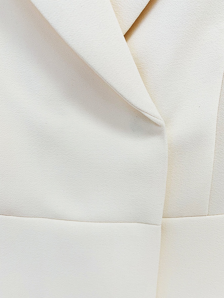 GraceChic Disponibile nel 2025 Nuovo Completo Due Pezzi da Abito con Cintura in Vita e Bottoni Nascosti in Colore Crema, Moda Celebrità Semplice_voghion.com