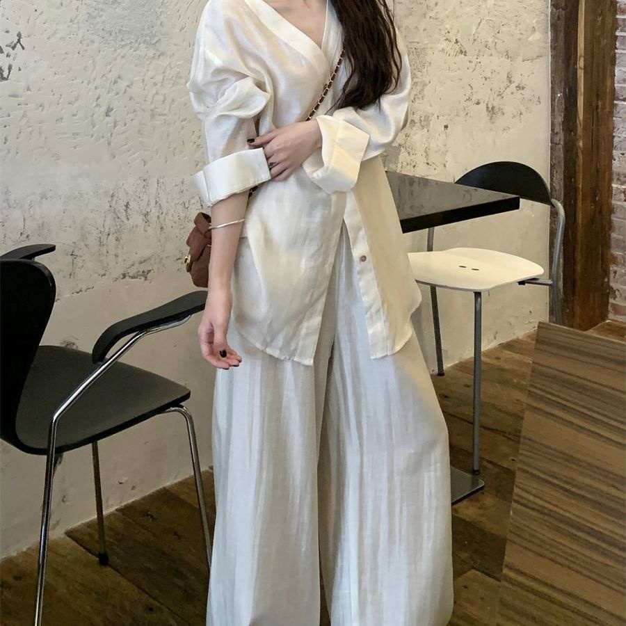 GraceChic 2025 Autunno Donna Stile Lazy Camicia a Maniche Lunghe con Scollo a V e Pantaloni Casual a Vita Alta Set Due Pezzi_voghion.com