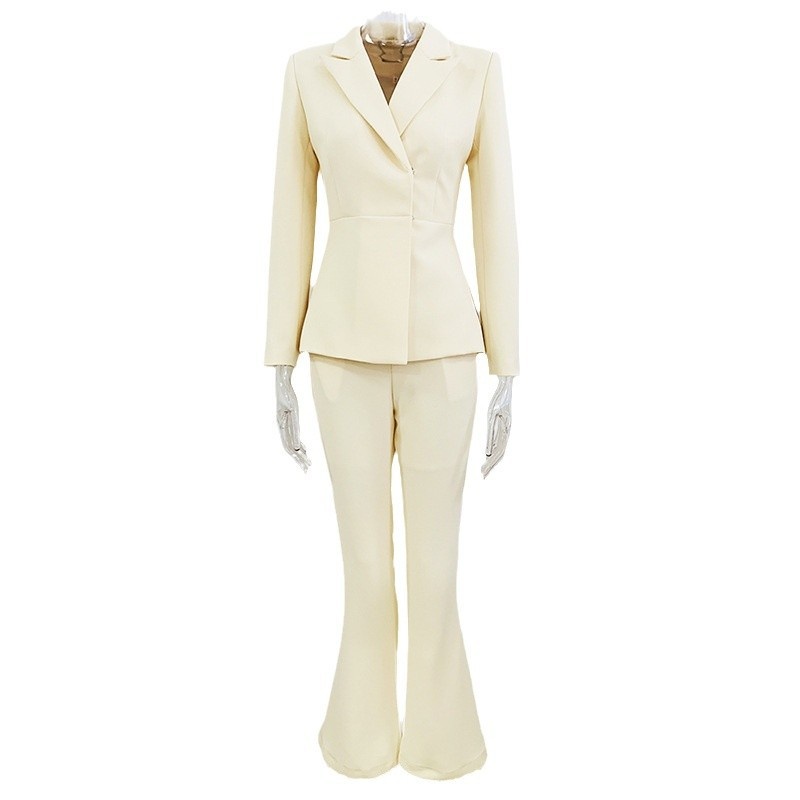 GraceChic Disponibile nel 2025 Nuovo Completo Due Pezzi da Abito con Cintura in Vita e Bottoni Nascosti in Colore Crema, Moda Celebrità Semplice_voghion.com