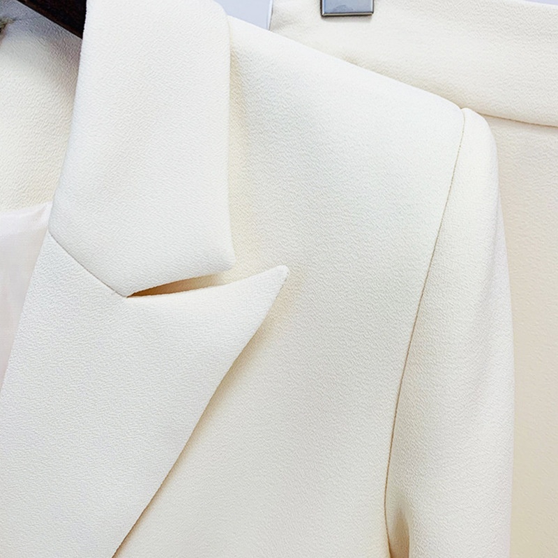 GraceChic Disponibile nel 2025 Nuovo Completo Due Pezzi da Abito con Cintura in Vita e Bottoni Nascosti in Colore Crema, Moda Celebrità Semplice_voghion.com