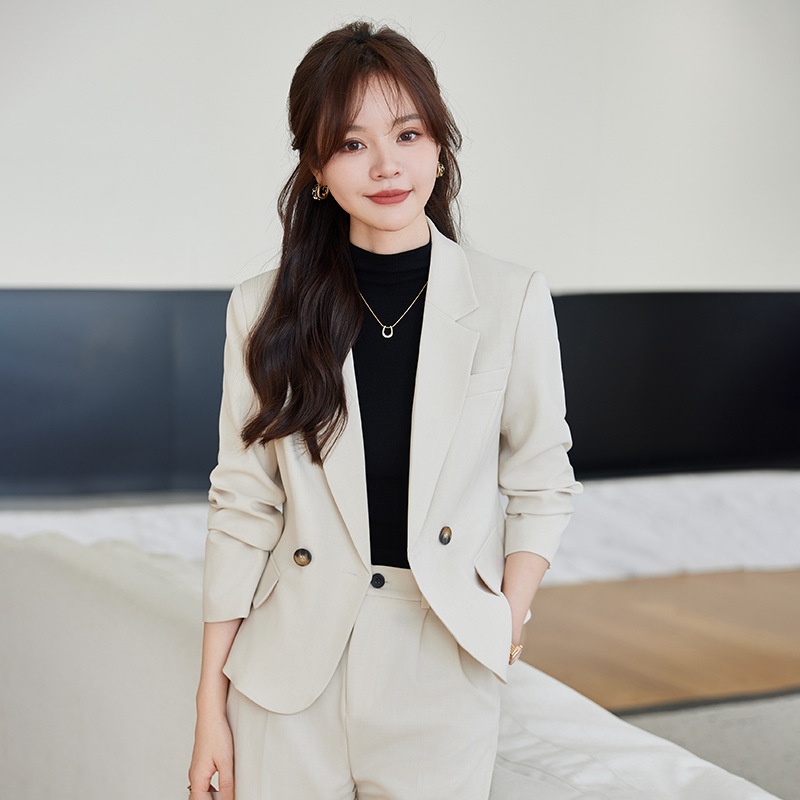 GraceChic Frühjahr/Herbst 2024 Neuer Petite-Short-Anzug für Damen, kleiner Blazer mit weit geschnittener Hose, zweiteiliges Set für den täglichen Weg zur Arbeit_voghion.com