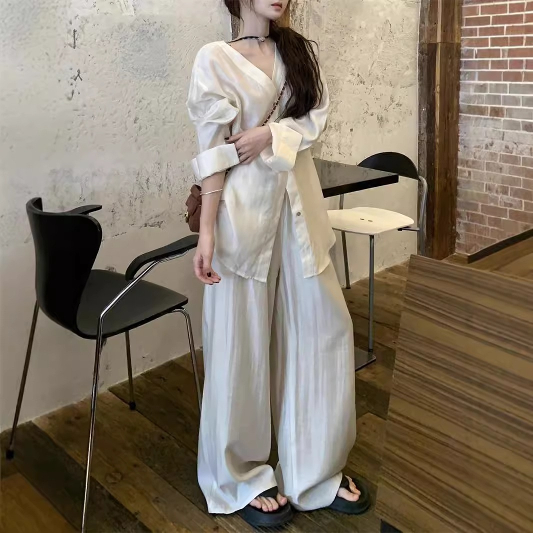 GraceChic 2025 Autunno Donna Stile Lazy Camicia a Maniche Lunghe con Scollo a V e Pantaloni Casual a Vita Alta Set Due Pezzi_voghion.com