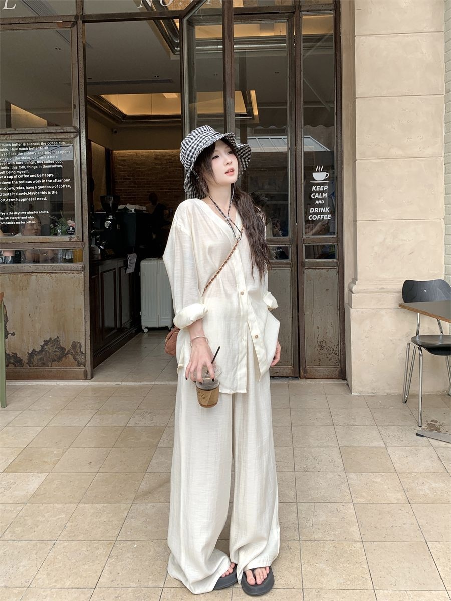 GraceChic 2025 Autunno Donna Stile Lazy Camicia a Maniche Lunghe con Scollo a V e Pantaloni Casual a Vita Alta Set Due Pezzi_voghion.com