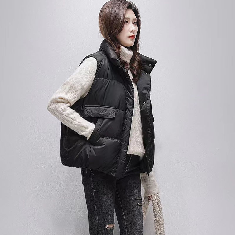 Doudoune ChicShe Petite pour femme, collection hiver 2025, col montant, duvet de canard blanc, coupe courte et ample, idéale pour l'hiver._voghion.com