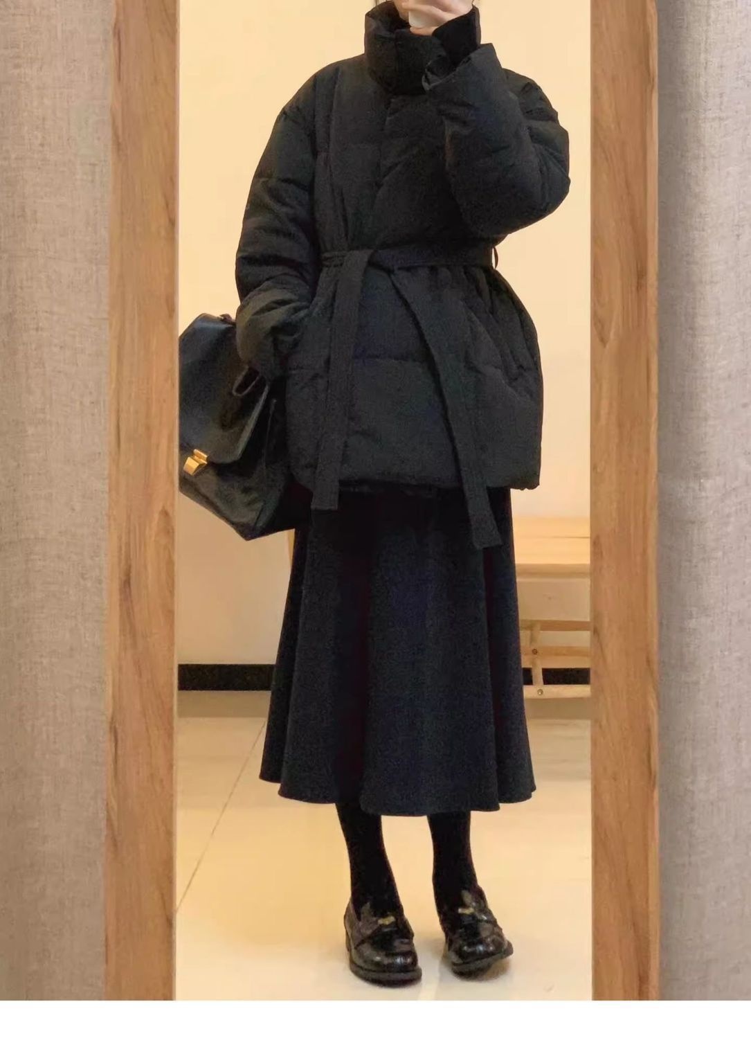 ChicShe Waist-Cinching Down Jacket For Women, Short Style, 2025 Winter New Thickened White Duck Down, Petite Slimming Elegant_voghion.com