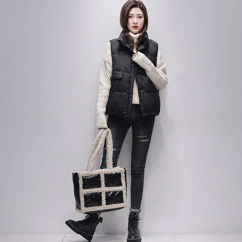 Doudoune ChicShe Petite pour femme, collection hiver 2025, col montant, duvet de canard blanc, coupe courte et ample, idéale pour l'hiver._voghion.com