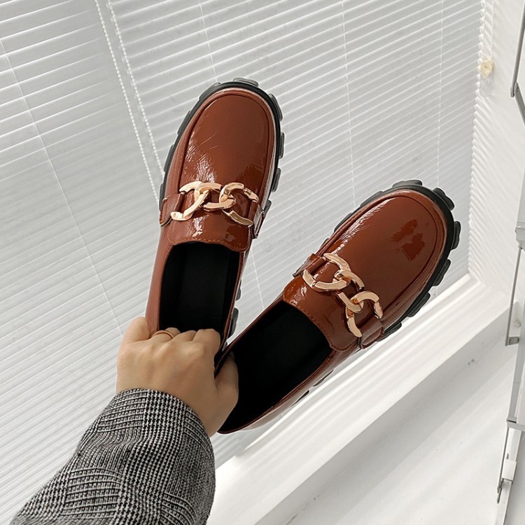 40-43 Europese en Amerikaanse retro Britse stijl diepe mond dames loafers met enkele metalen ketting dikke zool hoge hak_voghion.com