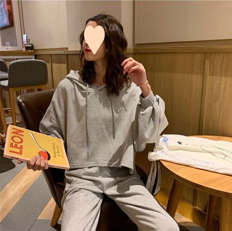 001 2025 Primavera e autunno stile coreano da donna sportivo casual felpa con cappuccio a maniche lunghe pantaloni larghi gamba moda_voghion.com