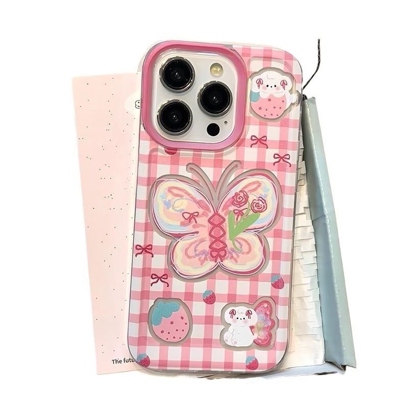 Coque TechGlobe Graffiti compatible avec iPhone 16 Pro, iPhone 14 et iPhone 15, motif papillon rose et blanc à carreaux._voghion.com