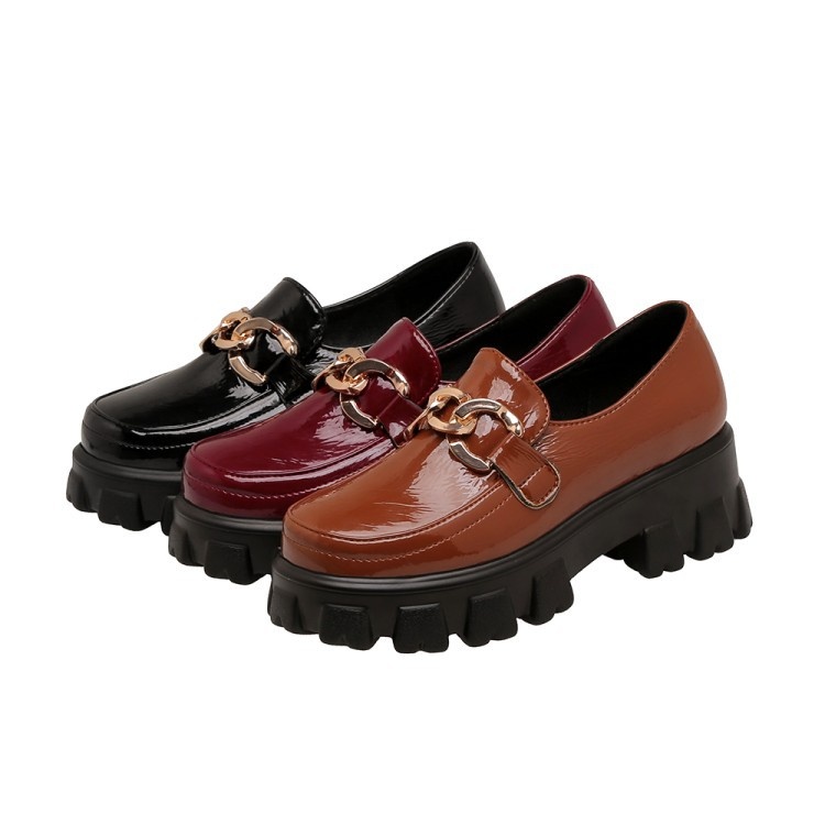 40-43 Europese en Amerikaanse retro Britse stijl diepe mond dames loafers met enkele metalen ketting dikke zool hoge hak_voghion.com