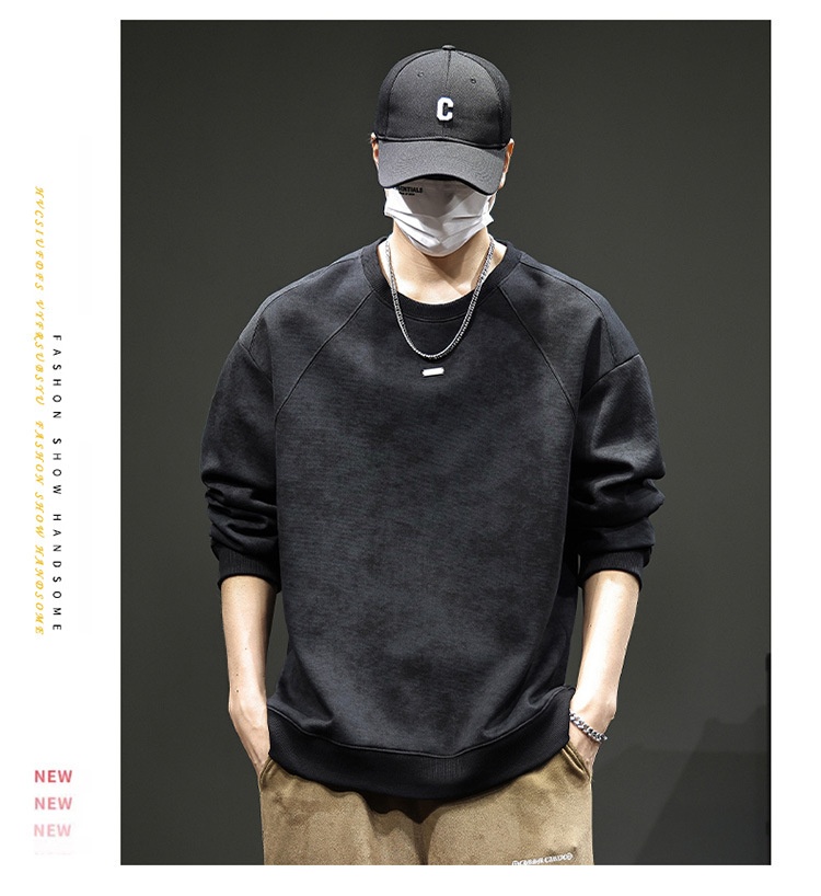 Maglietta a maniche lunghe alla moda in stile americano per uomo, 2025, nuova felpa da uomo di alta qualità, strato di base largo per giovani, per primavera e autunno_voghion.com