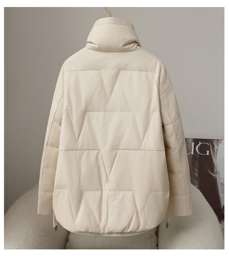 ChicShe 2025 Autunno Inverno Nuovo Cappotto Corto in Pelle di Pecora da Donna in Piuma d'Oca Spessa e Calda Giacca in Vera Pelle Haining_voghion.com