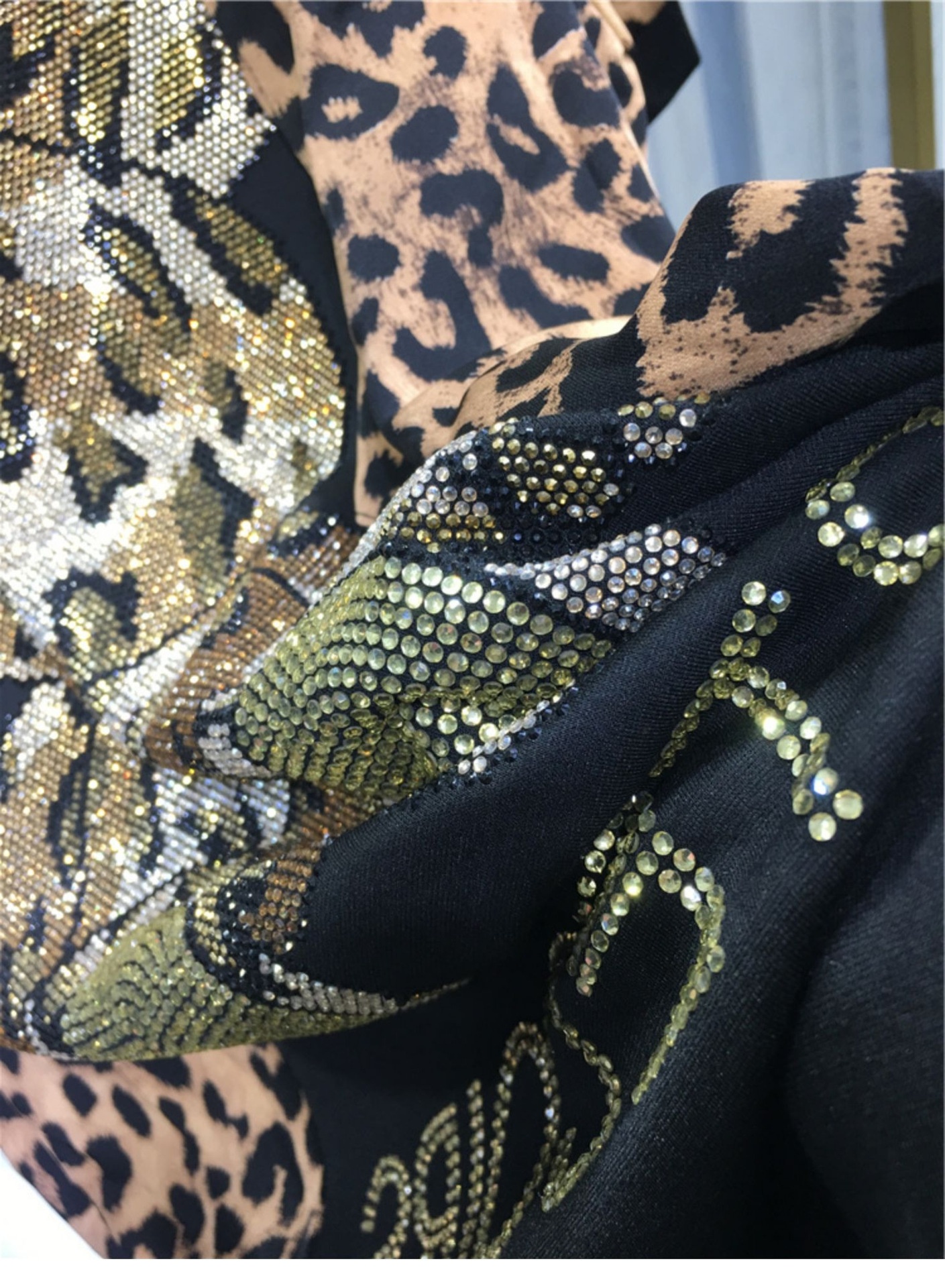 GraceChic Plus Size 1.0-150kg Sommerkleid mit Strasssteinen, Leopardenmuster, Rüschen und Bärenmotiv, kurzen Ärmeln und mittellanger Länge für Damen_voghion.com