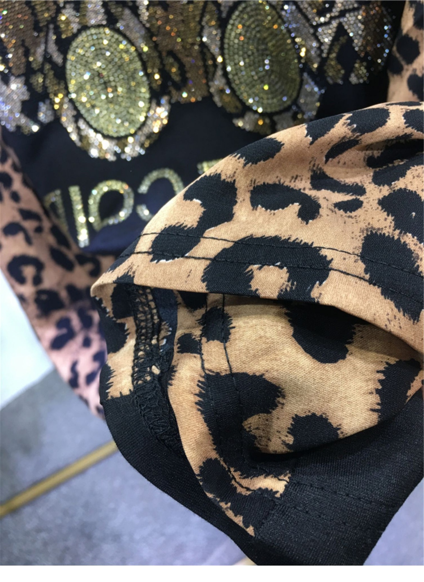 GraceChic Plus Size 1.0-150kg Sommerkleid mit Strasssteinen, Leopardenmuster, Rüschen und Bärenmotiv, kurzen Ärmeln und mittellanger Länge für Damen_voghion.com