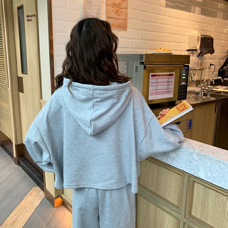 001 2025 Primavera e autunno stile coreano da donna sportivo casual felpa con cappuccio a maniche lunghe pantaloni larghi gamba moda_voghion.com