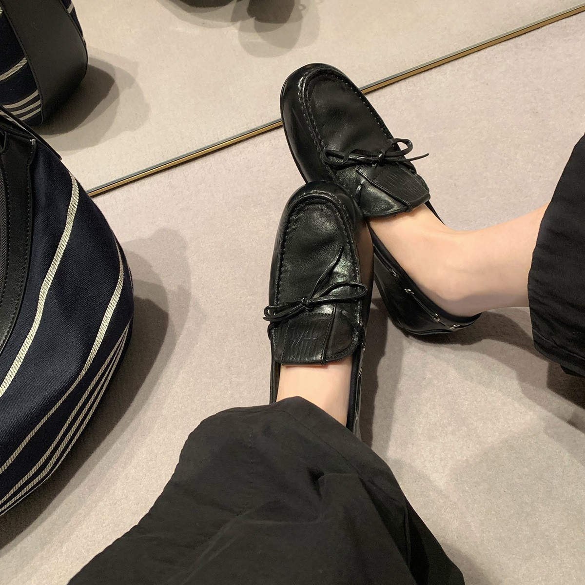 Grape Mom Same In Stock ~ Washed Horse Pattern British Style Bowknot Versatile Comfortable Loafers For Women_voghion.com