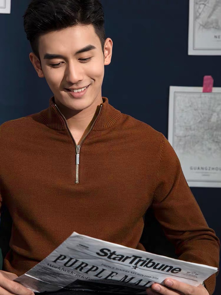Neuer Herrenpullover für Frühling und Herbst, langärmelig, lässig, mit Stehkragen, halbem Reißverschluss, schmal geschnitten, Strickmode, figurschmeichelnd_voghion.com