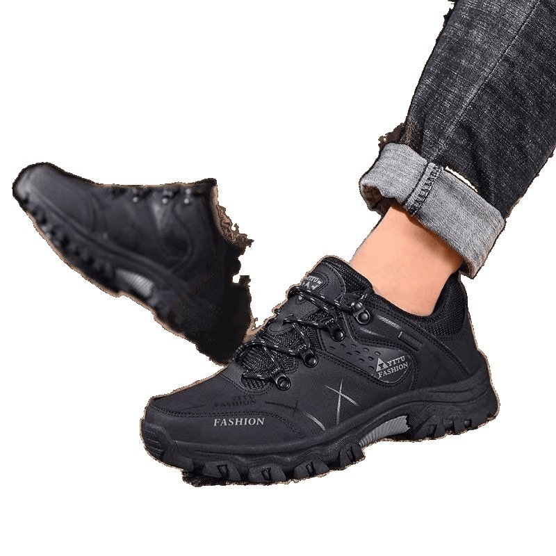 ShoeGlobe Men's 2025 Spring New Labor Protection Sports Hiking Waterproof Non-slip Wear-resistant Outdoor Low-top Casual Shoes For_voghion.com