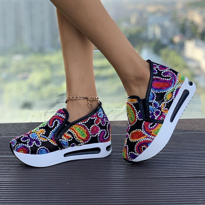 2024 New European And American Style Large Graffiti Slip-On Women's Size 42 Independent Station Cross-Border Trade_voghion.com