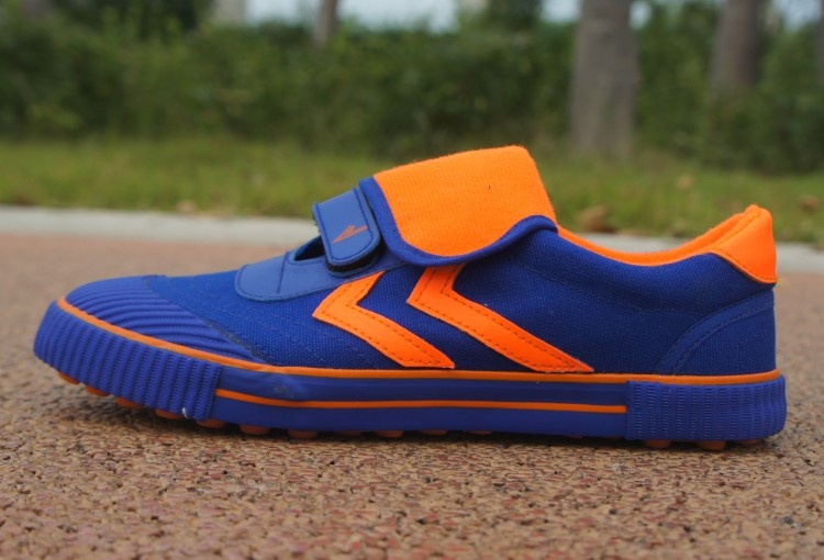 ShoeGlobe Qingdao Double Star Canvas Fußballschuhe für Kinder mit Kunstrasen und magischer Schnalle (neues Modell)_voghion.com