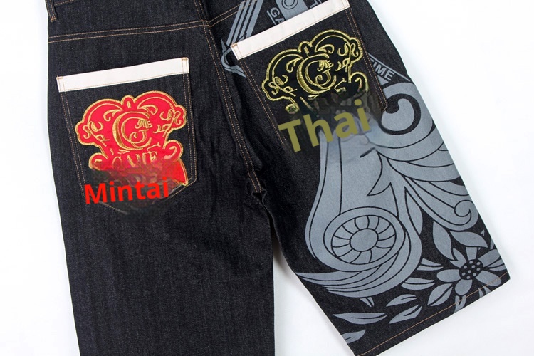 Sommerliche europäische und amerikanische Trends: Lässige Jeansshorts in Übergröße für Jungen, Herren-Caprihosen mit Hip-Hop-Graffiti-Print und Stickerei._voghion.com