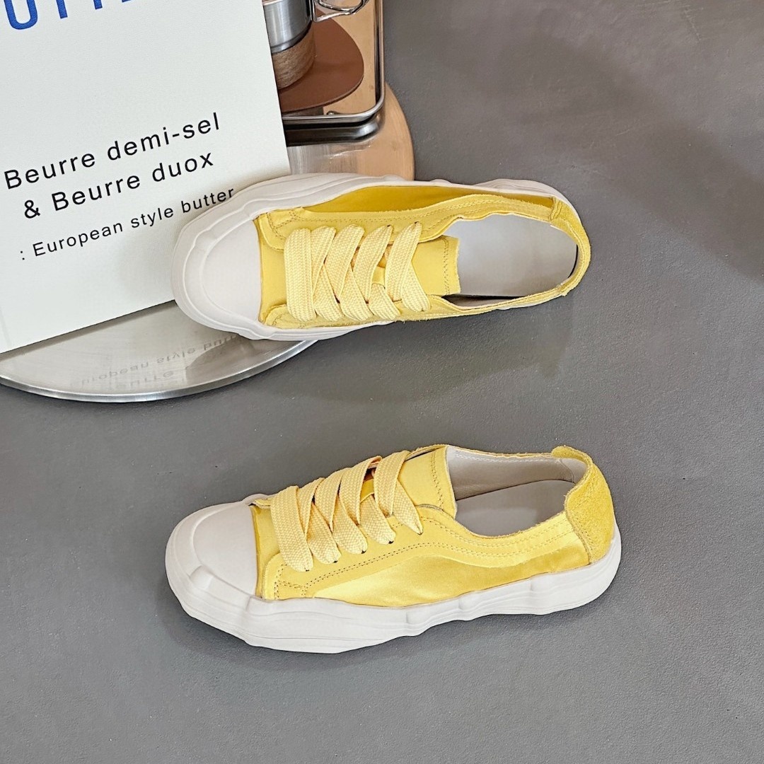 Spanish Style Niche Satin Canvas For Women 2025 Summer New Versatile Biscuit Casual Sports Flat Shoes_voghion.com