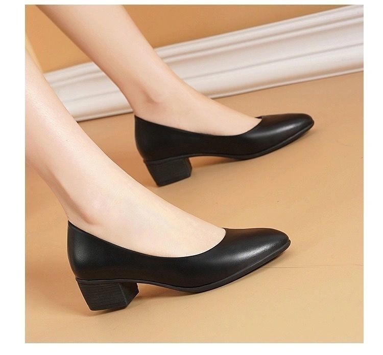 Chunky Heel Mom Commuting Versatile Small Leather Soft Sole Shallow Mouth Single Shoes Women 2025 Spring New Loafers_voghion.com