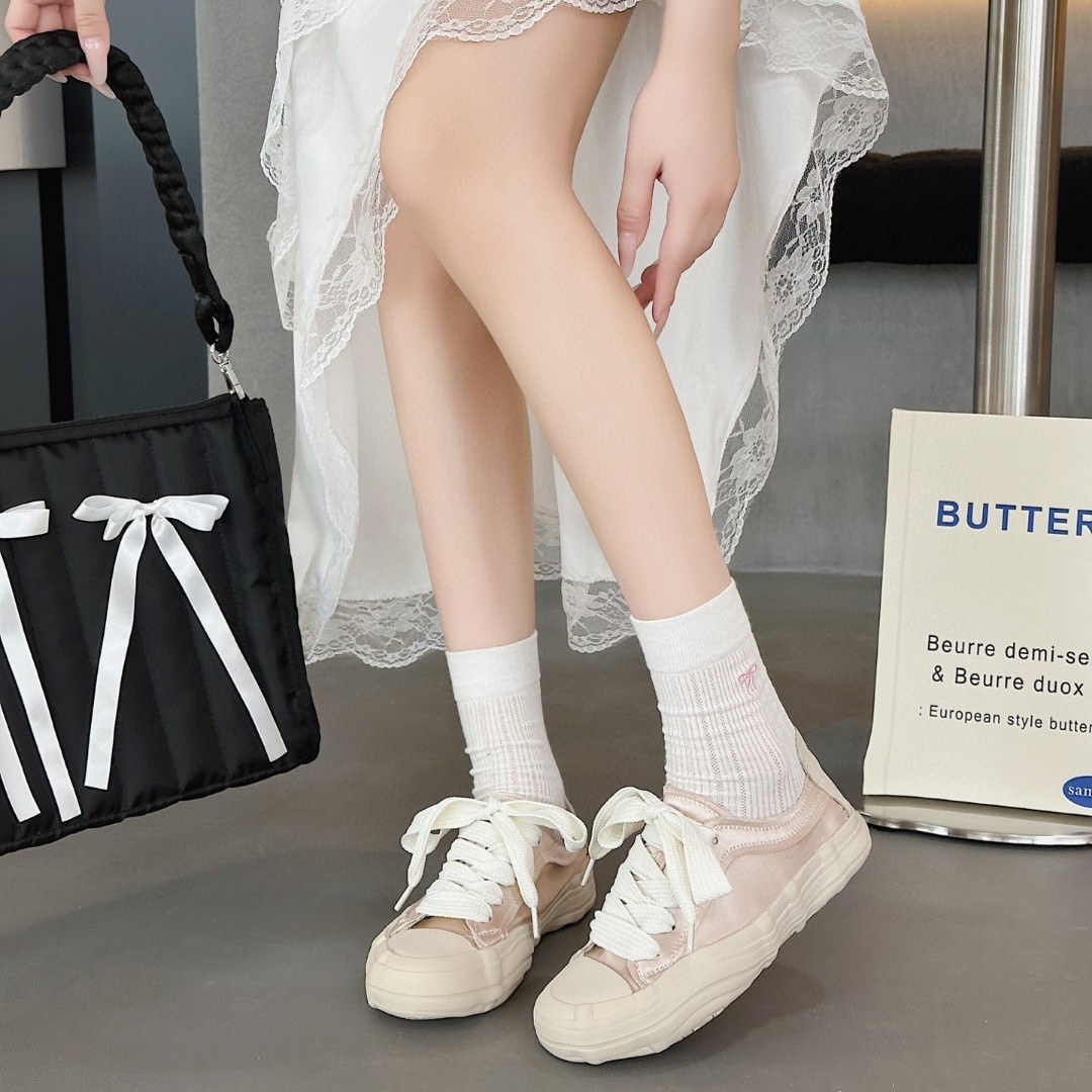 Spanish Style Niche Satin Canvas For Women 2025 Summer New Versatile Biscuit Casual Sports Flat Shoes_voghion.com