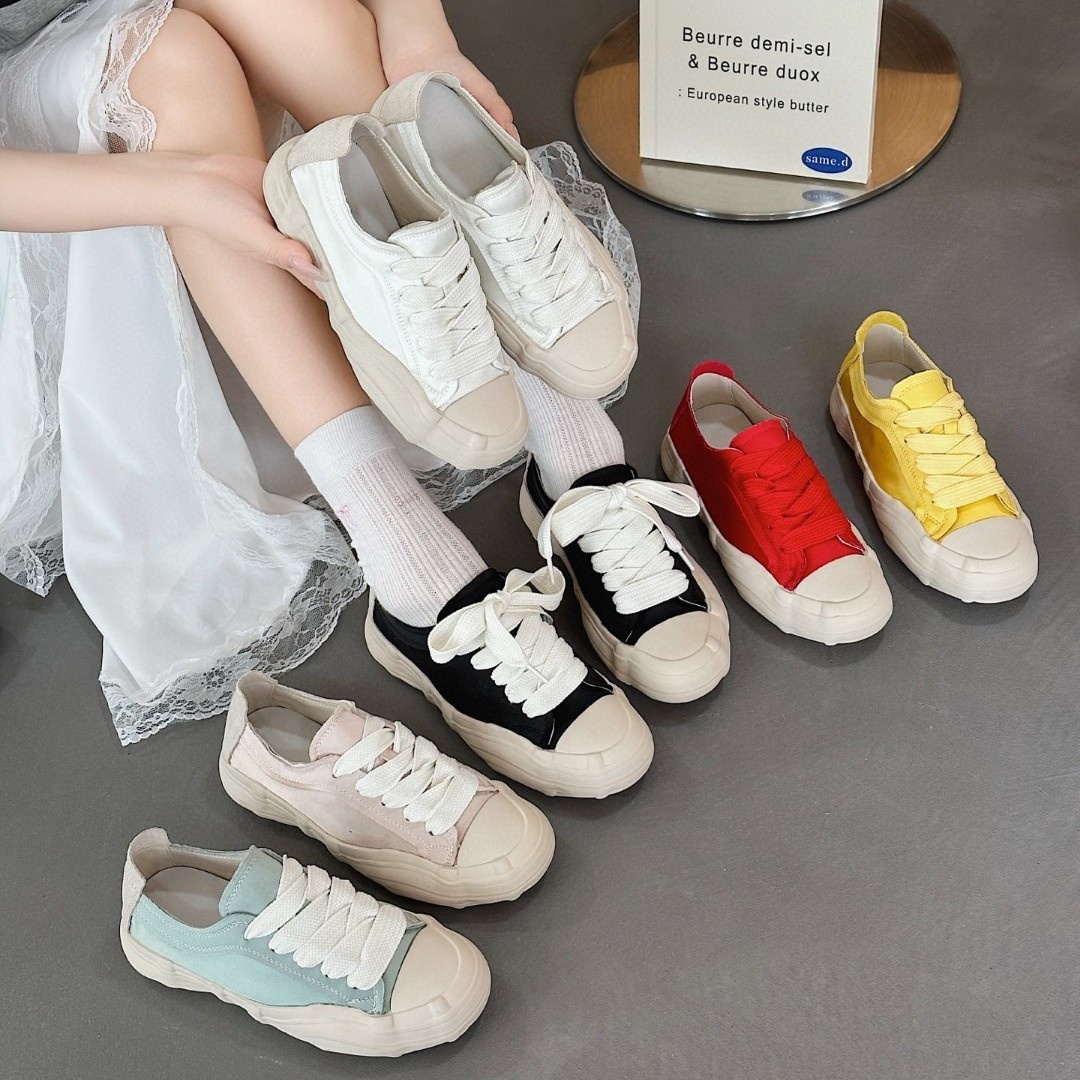 Spanish Style Niche Satin Canvas For Women 2025 Summer New Versatile Biscuit Casual Sports Flat Shoes_voghion.com