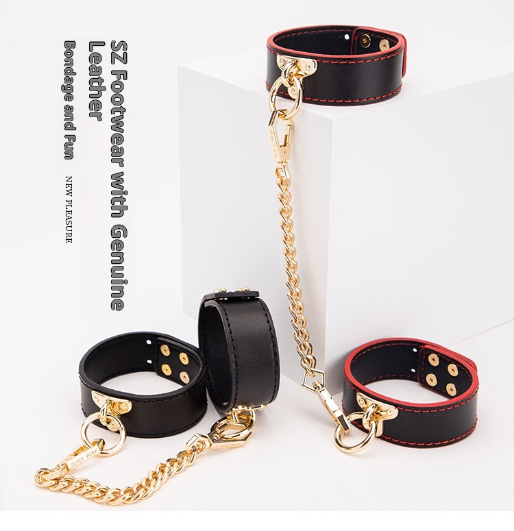 LuvBox SM Sex Toys Set Manette per mani e piedi Collare con catena di ferro da trazione Frusta con nappe in pelle di alta qualità_voghion.com