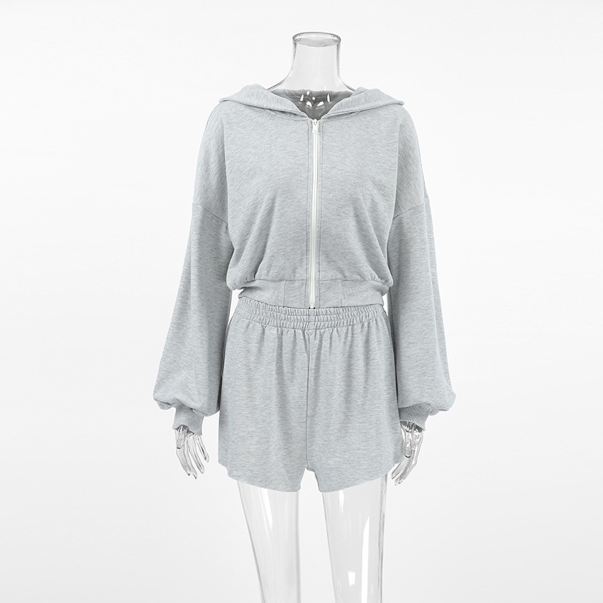 001 2024 Herfst Europese en Amerikaanse stijl Sweatshirt met capuchon en lange mouwen Losse shorts Tweedelige set Veelzijdige casual sport_voghion.com
