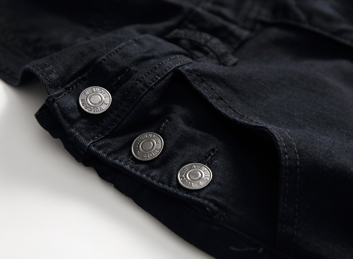 Jungenmode Export Denim Overalls Hosenträger Jeans Jumpsuit Herren Flat Lay Bild_voghion.com