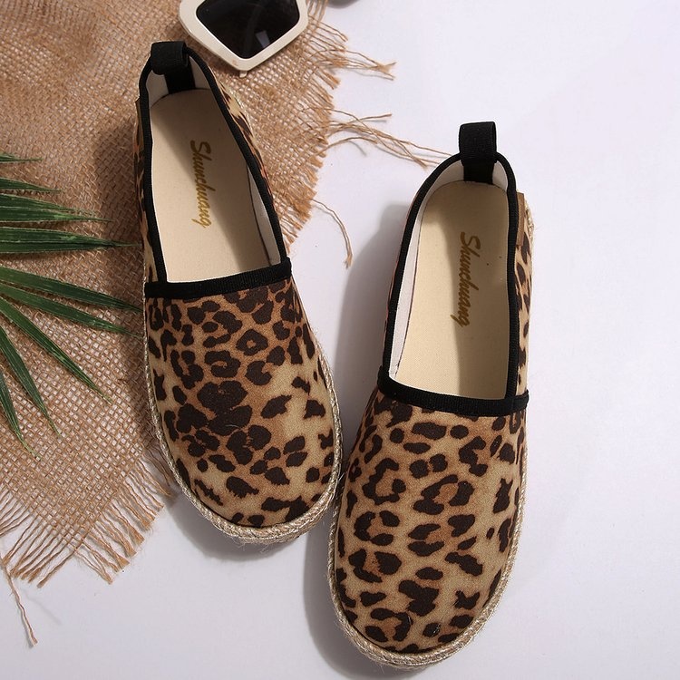 Europäischer und amerikanischer Stil, große Größen für Damen, neue Herbst-Export-Schuhe, flache, runde Zehenpartie, lässiger Slipper für Damen._voghion.com