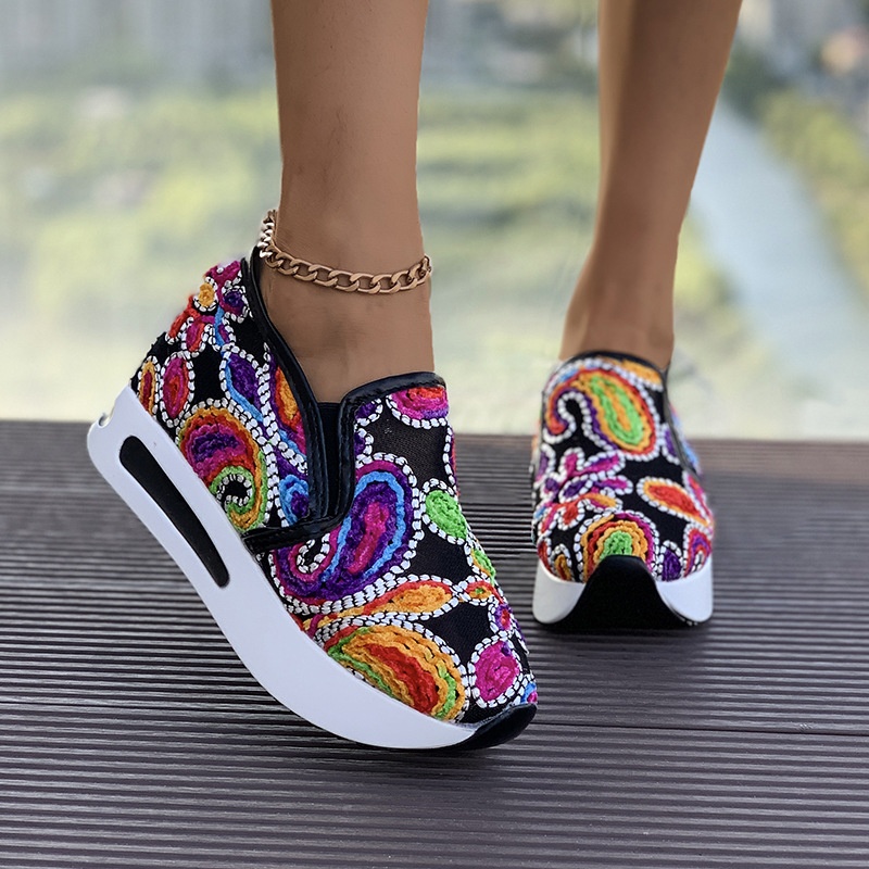 2024 New European And American Style Large Graffiti Slip-On Women's Size 42 Independent Station Cross-Border Trade_voghion.com