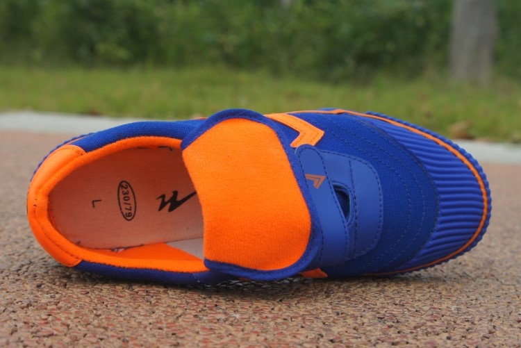 ShoeGlobe Qingdao Double Star Canvas Fußballschuhe für Kinder mit Kunstrasen und magischer Schnalle (neues Modell)_voghion.com