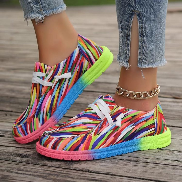 Neue, farbenfrohe, flache Damen-Schnürschuhe im europäischen und amerikanischen Stil mit Graffiti-Print in großen Größen._voghion.com